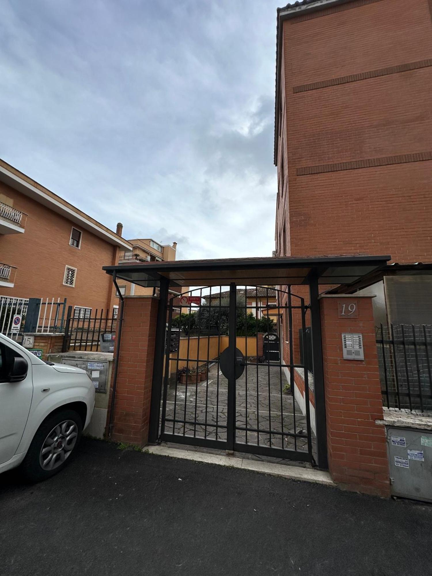 Il Nido Di Roma - Ospedale Gemelli & Garden Daire Dış mekan fotoğraf